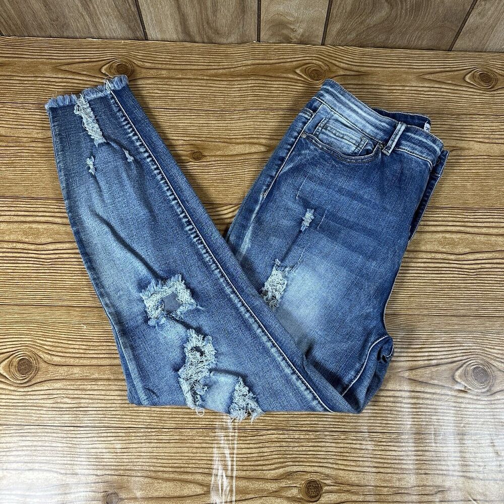 Thread & Others Jeans Women’s Size 13/14 Acid Wash High Distress Skinny Cutoffs‎